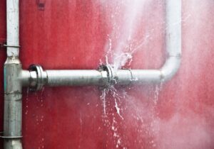 How to Seal Leaking Pipe Joint