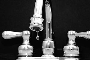 Plumbing Maintenance: Professional vs. Do It Yourself